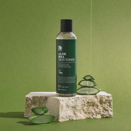 ProtoClinical k-beauty Benton Aloe BHA Skin Toner 200ml single upright dark green toner bottle centered on a pale green background